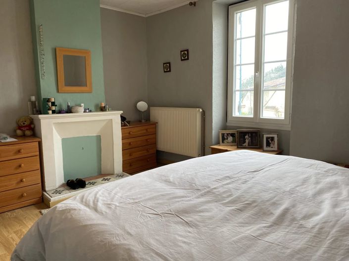 Image No.5-3 Bed Village House for sale