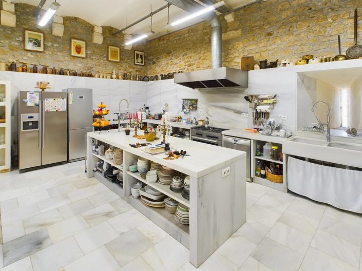 Image No.11-9 Bed House for sale