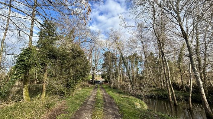 Image No.2-Maison de 2 chambres à vendre à Reignac