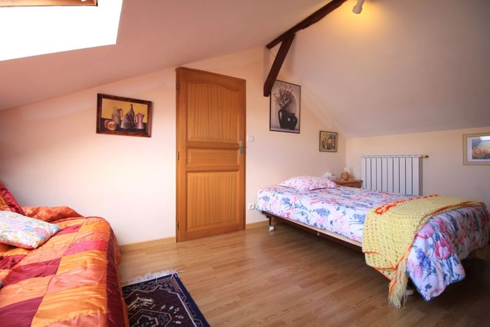 Image No.9-3 Bed House for sale