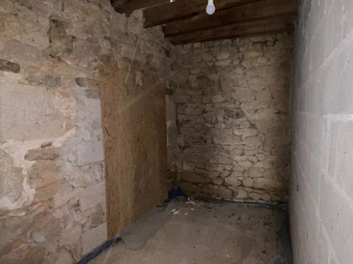 Image No.8-House for sale