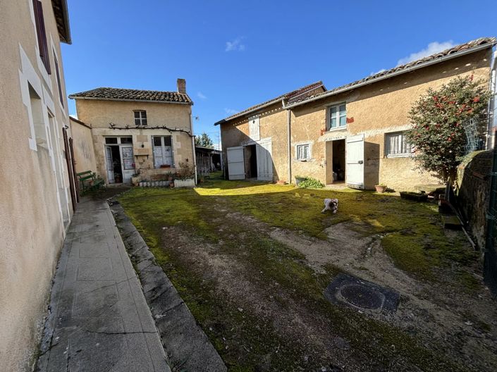 Image No.10-3 Bed Village House for sale