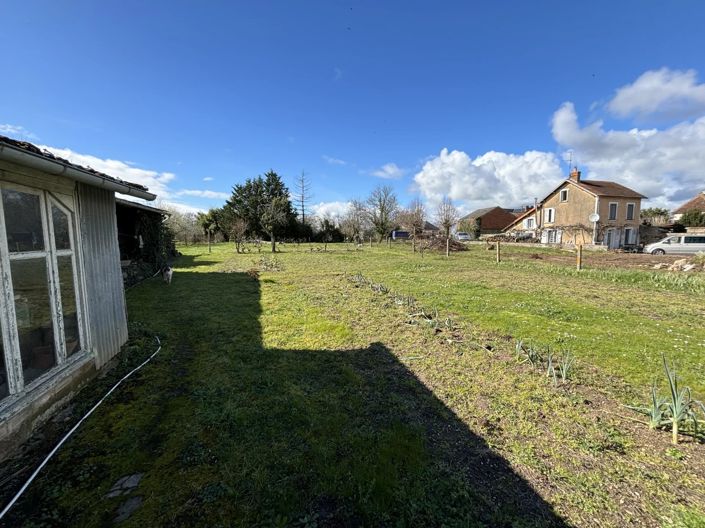 Image No.11-3 Bed Village House for sale