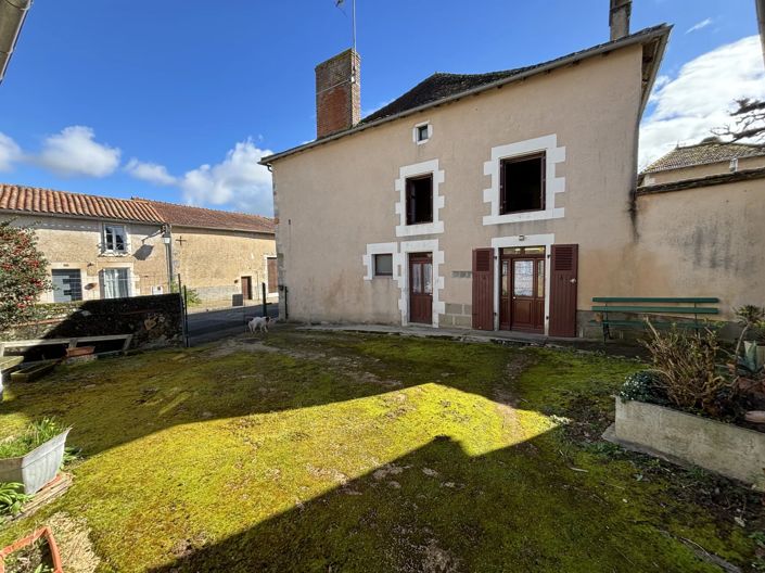 Image No.9-3 Bed Village House for sale