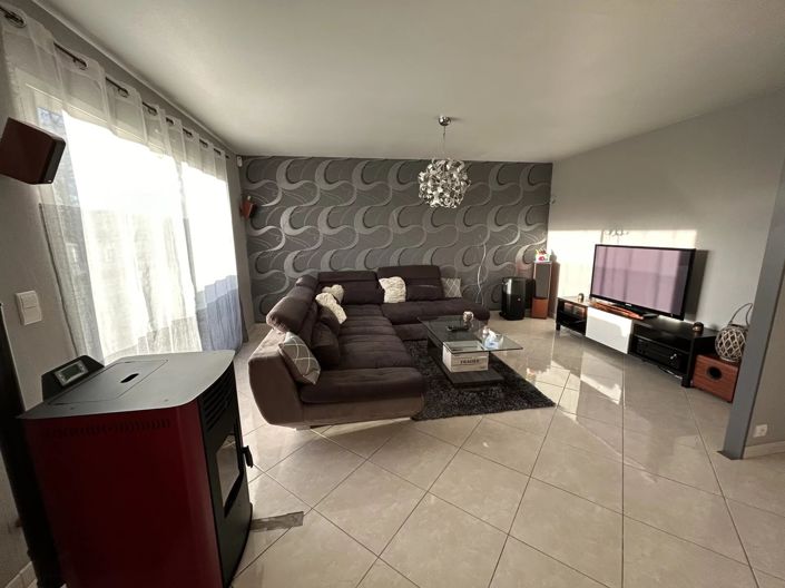 Image No.4-5 Bed House for sale