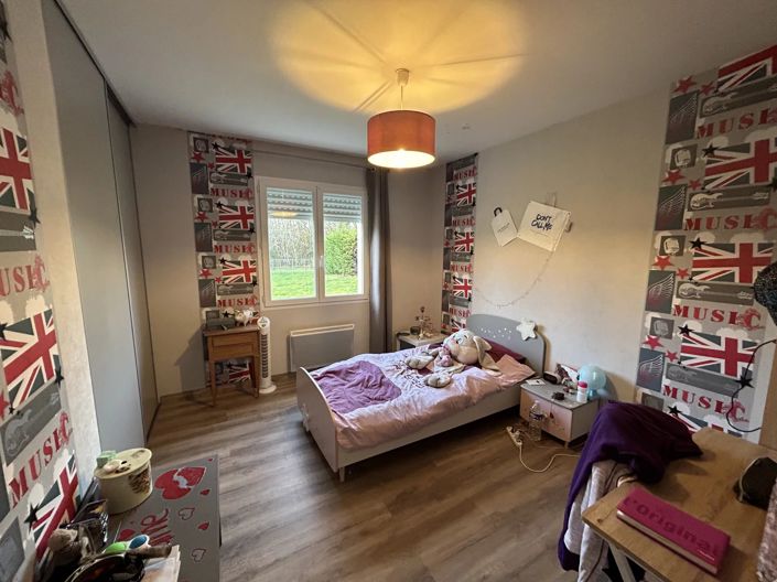 Image No.7-5 Bed House for sale