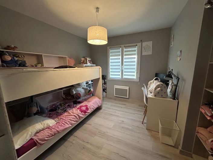 Image No.9-5 Bed House for sale