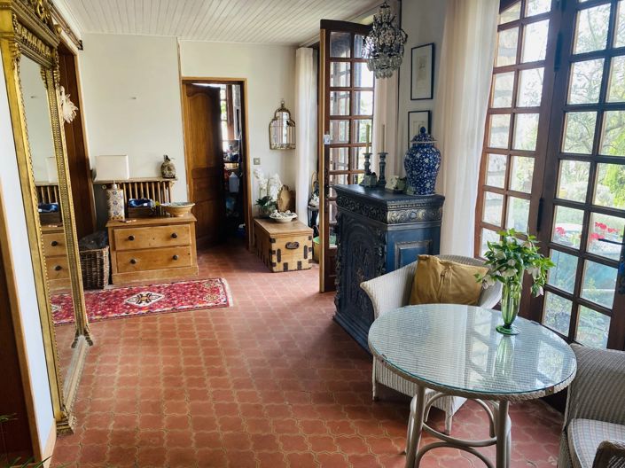 Image No.4-2 Bed House for sale