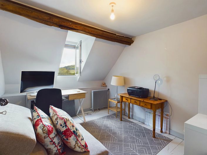 Image No.10-4 Bed House for sale