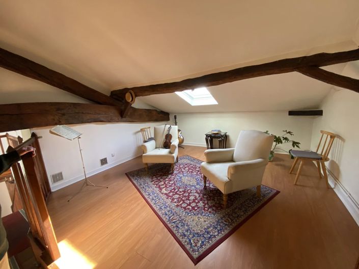 Image No.10-3 Bed House for sale