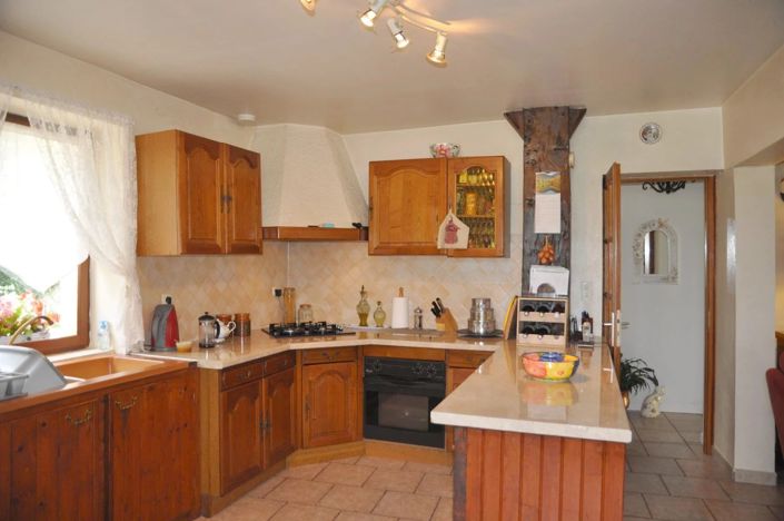 Image No.5-3 Bed House for sale