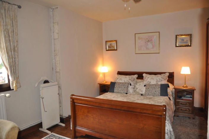 Image No.6-3 Bed House for sale