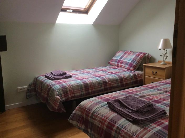 Image No.12-5 Bed House for sale