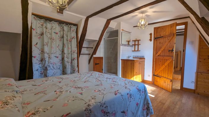 Image No.6-5 Bed House for sale