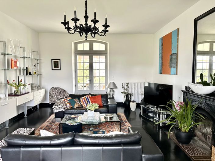 Image No.3-4 Bed House for sale