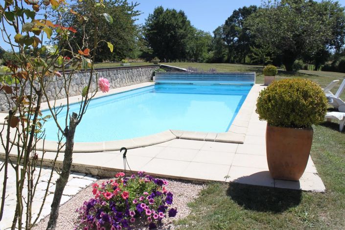 Image No.2-4 Bed House for sale