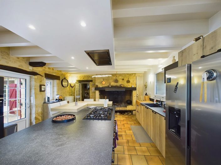 Image No.6-3 Bed Village House for sale