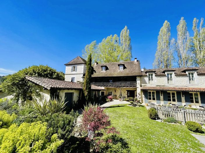 Image No.1-11 Bed House for sale