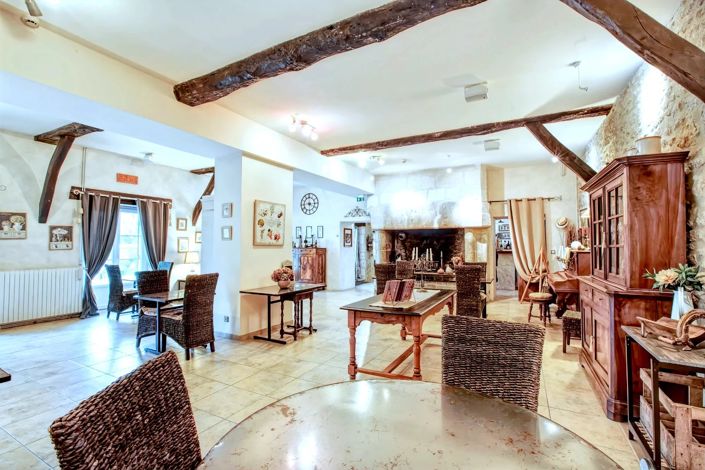 Image No.5-11 Bed House for sale