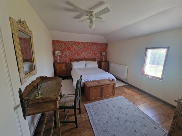Image No.9-4 Bed House for sale
