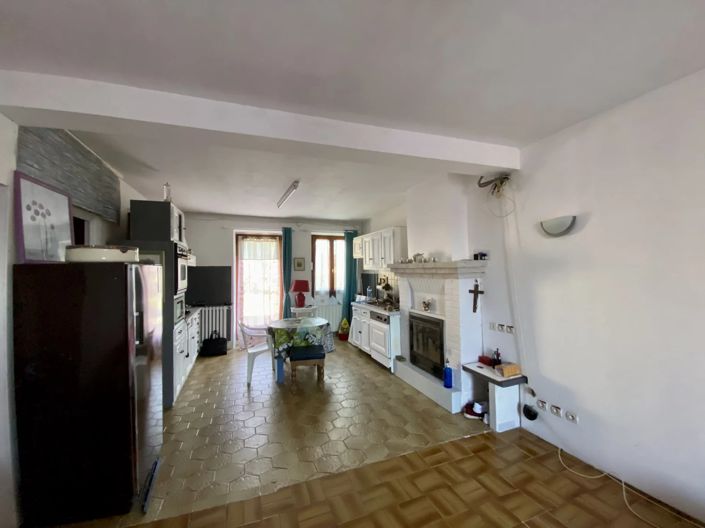 Image No.7-5 Bed House for sale