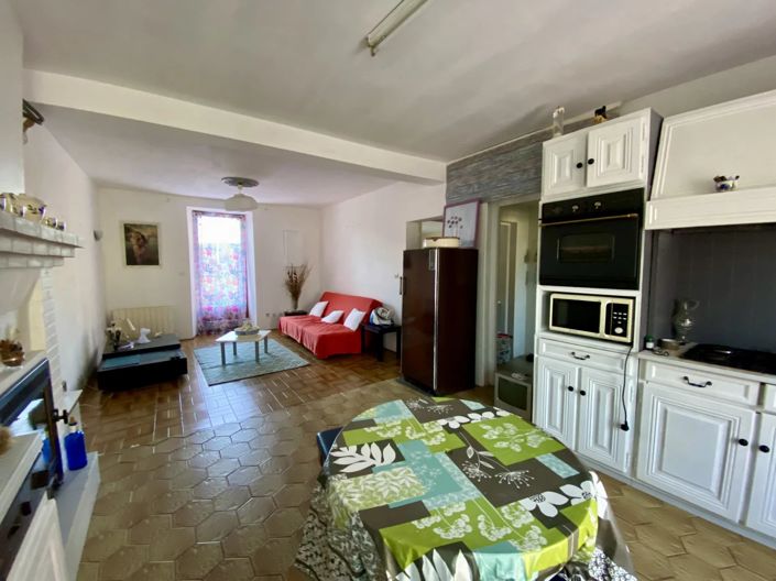 Image No.8-5 Bed House for sale