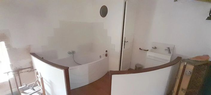 Image No.11-7 Bed House for sale