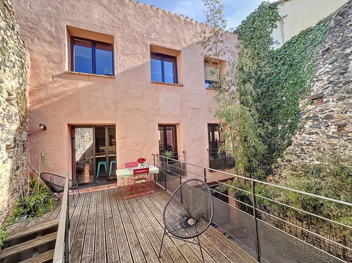 Image No.1-3 Bed Village House for sale