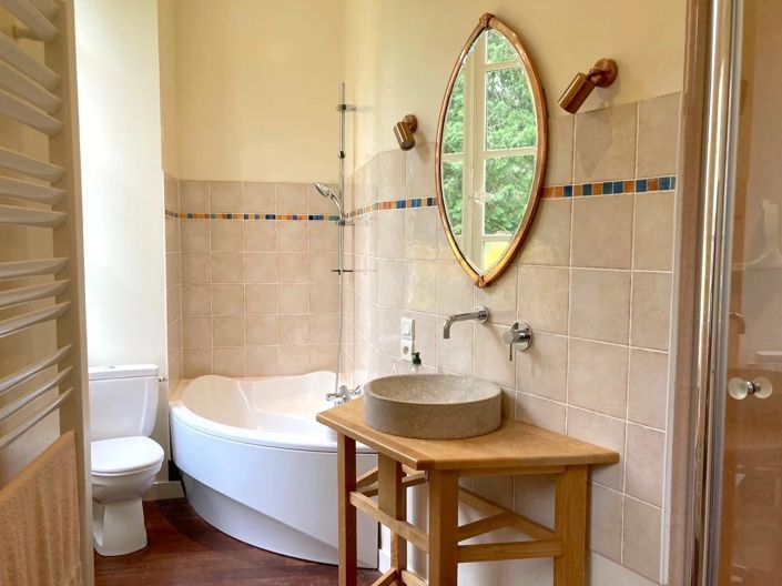 Image No.9-7 Bed House for sale