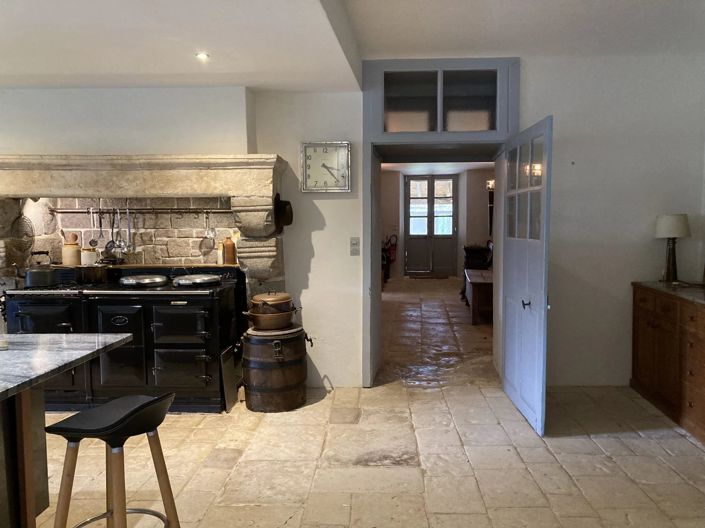 Image No.6-7 Bed House for sale