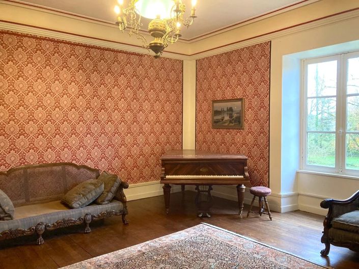 Image No.7-7 Bed House for sale