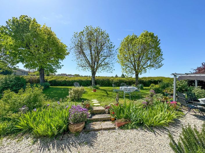 Image No.2-Maison de 6 chambres à vendre à Cressé