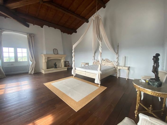 Image No.10-9 Bed House for sale