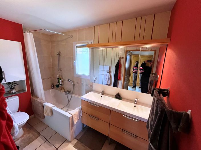 Image No.12-3 Bed House for sale