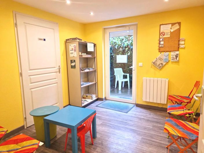 Image No.12-2 Bed House for sale