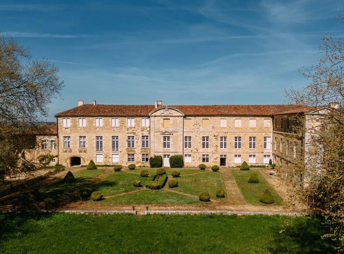 Image No.1-Maison de 11 chambres à vendre à Valence-sur-Baïse