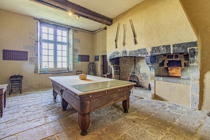 Image No.11-11 Bed House for sale