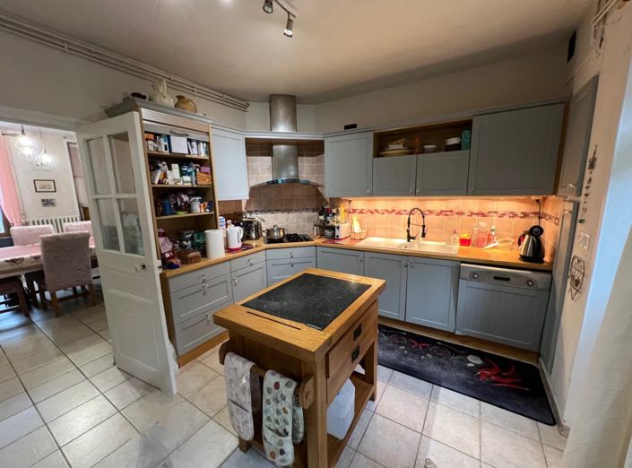 Image No.3-3 Bed House for sale