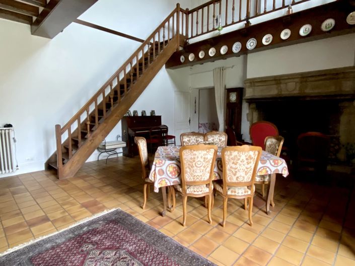 Image No.3-4 Bed House for sale