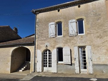 1 - Castillon-la-Bataille, Maison de village
