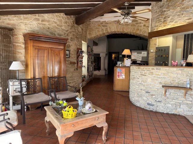 Image No.2-Commercial de 10 chambres à vendre à Avignon