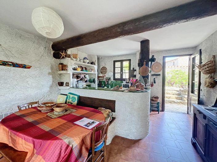 Image No.10-4 Bed House for sale