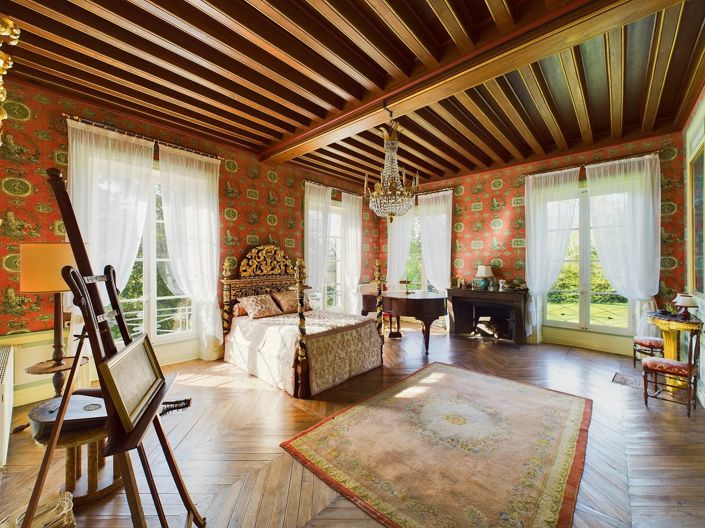 Image No.6-10 Bed House for sale