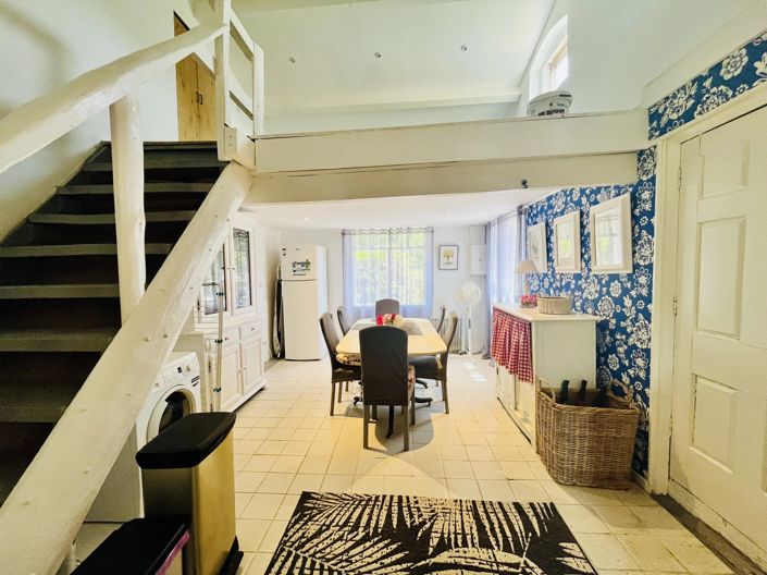 Image No.7-3 Bed House for sale