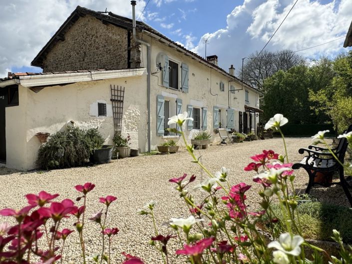 Image No.1-Maison de 5 chambres à vendre à Romagne