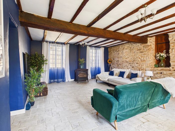 Image No.4-10 Bed House for sale