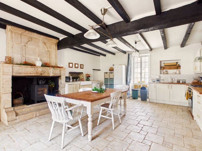 Image No.5-10 Bed House for sale