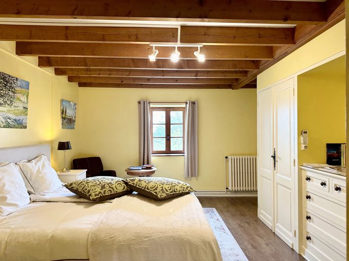 Image No.8-4 Bed House for sale