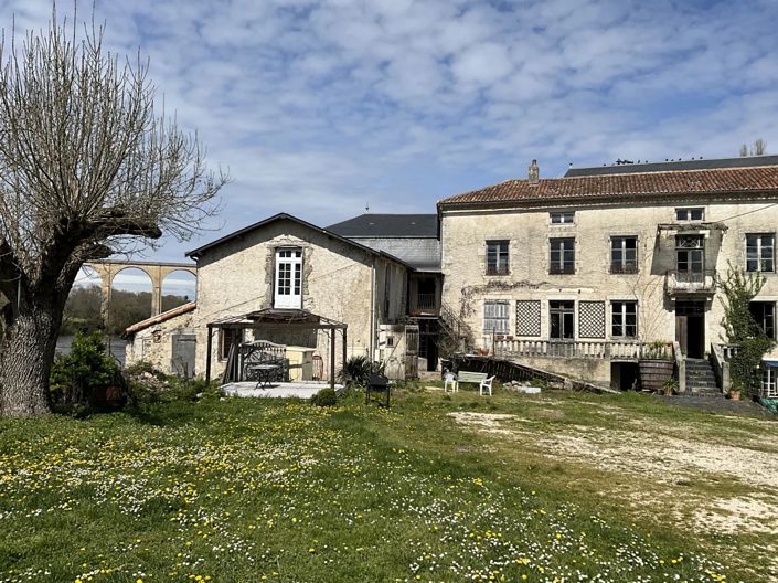 Image No.11-5 Bed House for sale