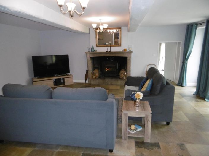 Image No.5-6 Bed House for sale